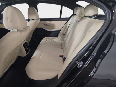 Used 2019 BMW 330i xDrive Sedan w/ Convenience Package AWD/4WD image 16