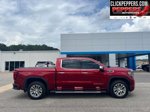 Used 2024 GMC Sierra 1500 Denali w/ Technology Package AWD/4WD image 7