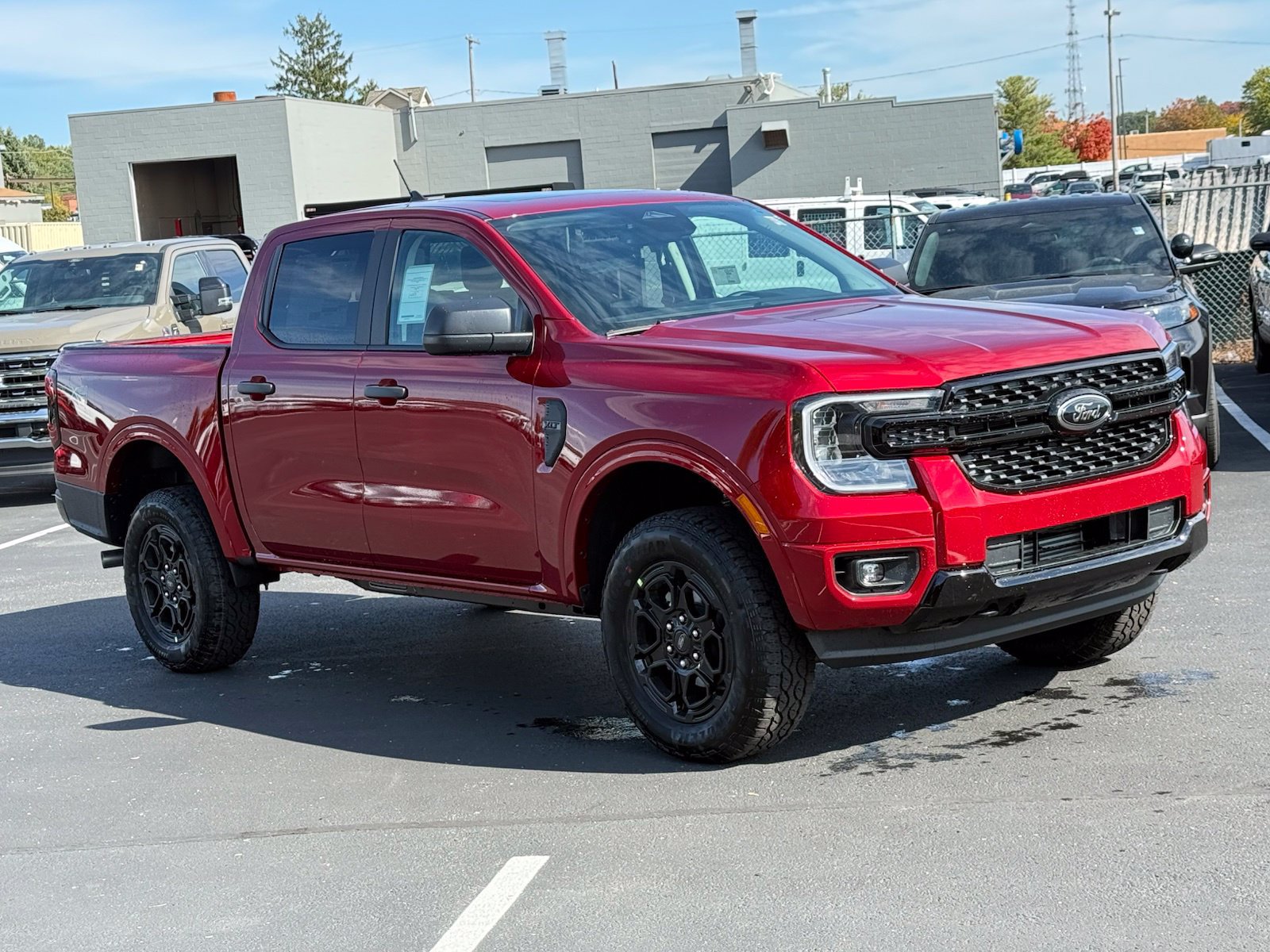 New 2026 Ford Ranger XLT w/ Black Appearance Package AWD/4WD image 9
