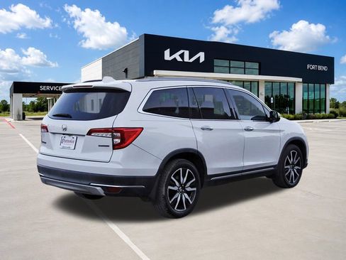 Used 2020 Honda Pilot Touring image 5