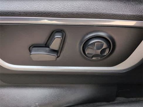 Used 2021 RAM 1500 Laramie w/ Off Road Group image 18