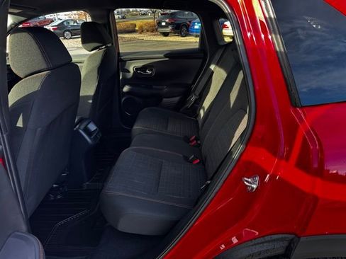 Used 2025 Honda HR-V Sport image 11
