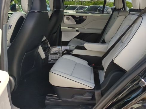 New 2026 Lincoln Aviator Black Label w/ Dynamic Handling Package image 22