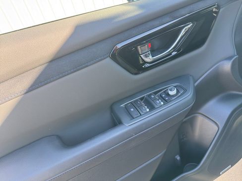 Used 2025 Subaru Forester Limited w/ Protection Package image 35