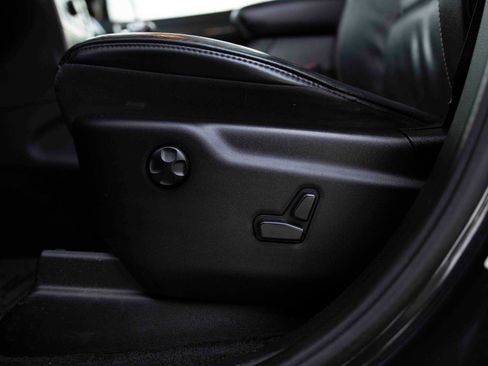 Used 2015 Jeep Grand Cherokee Limited image 14