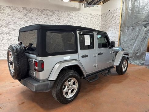 Used 2021 Jeep Wrangler Unlimited Sport AWD/4WD image 7