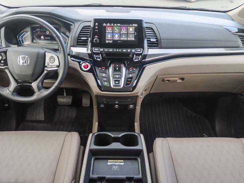 Used 2024 Honda Odyssey Elite image 11