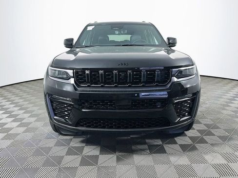 New 2026 Jeep Grand Cherokee L Limited AWD/4WD image 4