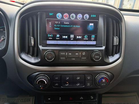 Used 2018 Chevrolet Colorado Z71 image 19