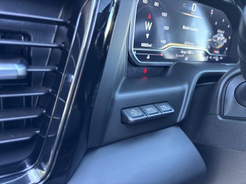 Used 2024 GMC Sierra 2500 AT4 w/ AT4 Premium Plus Package image 30