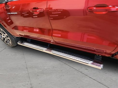 Used 2024 Chevrolet Colorado Z71 w/ Z71 Convenience Package 2 image 11