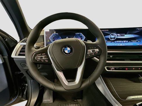 New 2026 BMW X5 xDrive40i w/ Climate Comfort Package AWD/4WD image 11