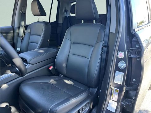 Used 2025 Honda Ridgeline RTL image 11