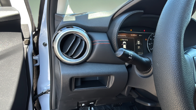 Used 2025 Nissan Versa SR w/ Trunk Package FWD image 21