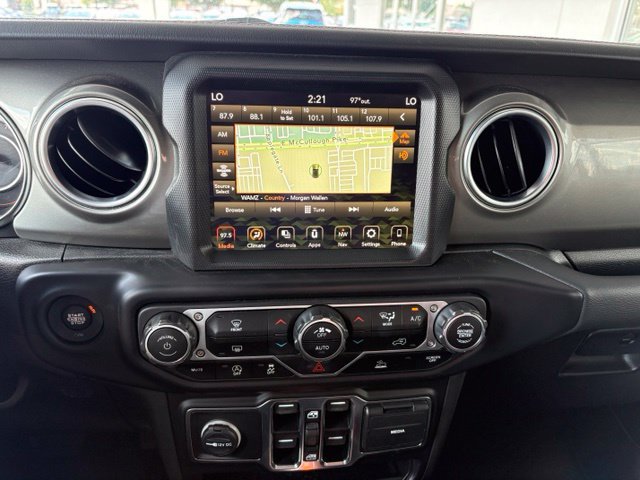 Used 2023 Jeep Wrangler Unlimited Sahara AWD/4WD image 17
