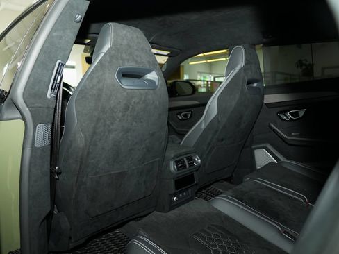 Used 2023 Lamborghini Urus Performante AWD/4WD image 63