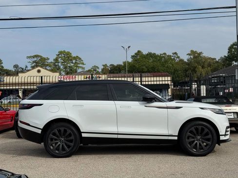 Used 2019 Land Rover Range Rover Velar R-Dynamic SE image 11
