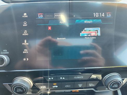 Used 2017 Honda CR-V Touring image 32