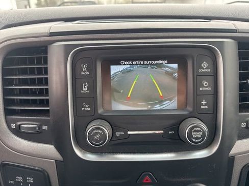 Used 2018 RAM 2500 Tradesman w/ Chrome Appearance Group image 17