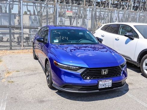Used 2023 Honda Accord Sport image 2