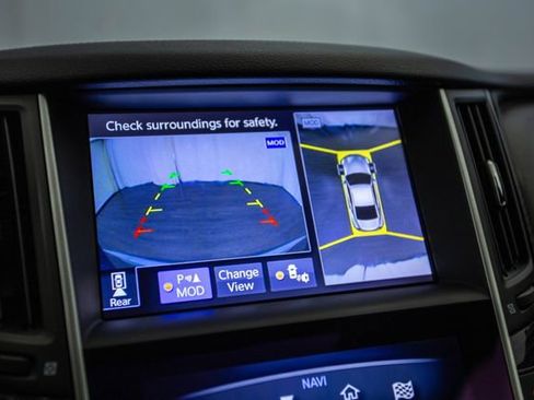 Used 2017 INFINITI Q60 Red Sport 400 image 50