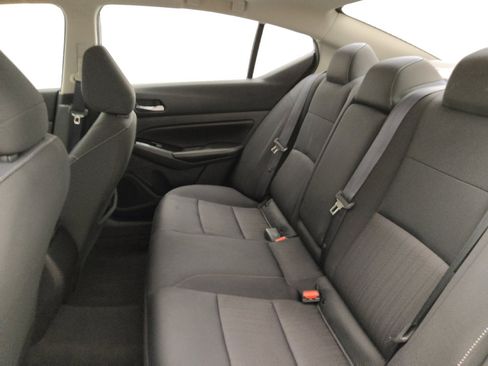 Used 2022 Nissan Altima 2.5 SV w/ SV Premium Package AWD/4WD image 18