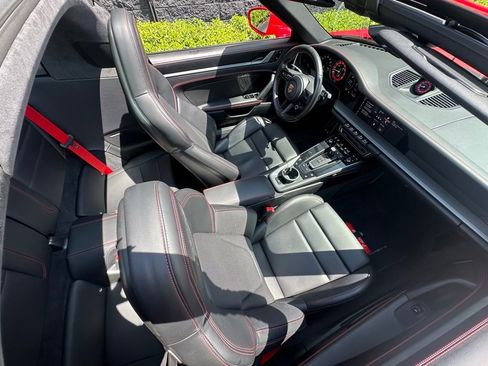 Certified 2021 Porsche 911 Targa 4S Heritage Design AWD/4WD image 41