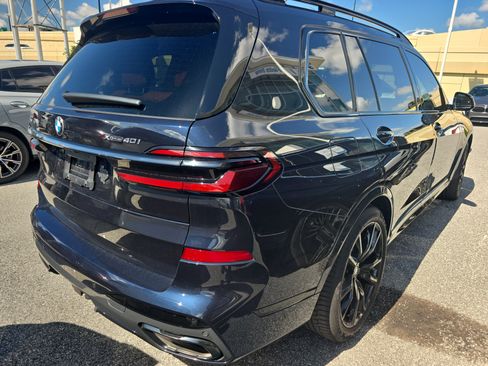 Used 2024 BMW X7 xDrive40i w/ Executive Package AWD/4WD image 4