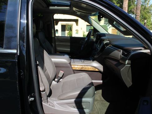 Used 2016 GMC Yukon XL Denali w/ Open Road Package AWD/4WD image 21