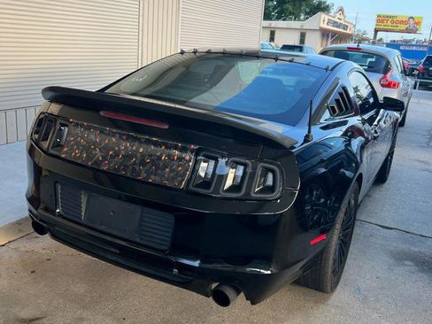Used 2013 Ford Mustang Coupe RWD image 3