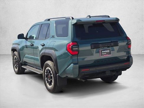 Used 2025 Toyota 4Runner TRD Off-Road Premium AWD/4WD image 8