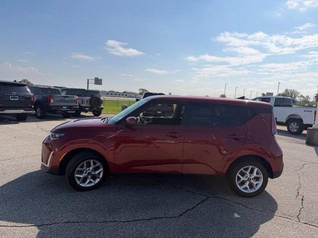Used 2024 Kia Soul LX w/ Option Group 015 FWD image 6