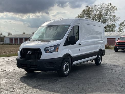 New 2026 Ford Transit 250 148 Medium Roof w/ Load Area Protection Package RWD image 29