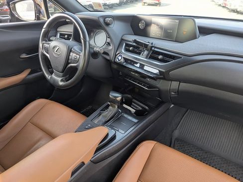 Used 2021 Lexus UX 250h w/ Premium Package image 32