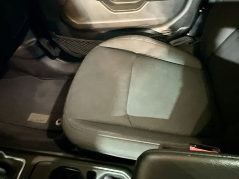 Used 2022 Jeep Gladiator Sport image 22