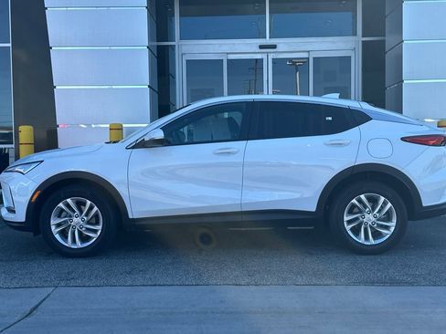 Used 2025 Buick Envista Preferred w/ Convenience I Package image 7