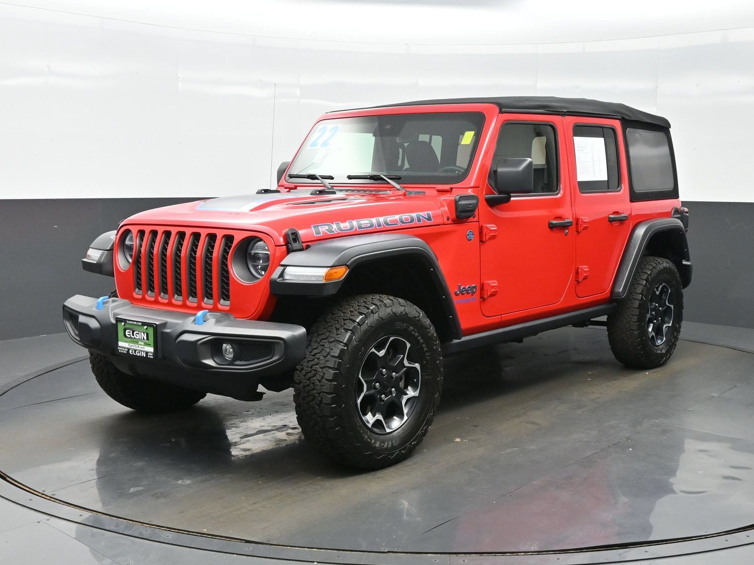 Used 2022 Jeep Wrangler Unlimited Rubicon 4xe w/ Cold Weather Group AWD/4WD image 2