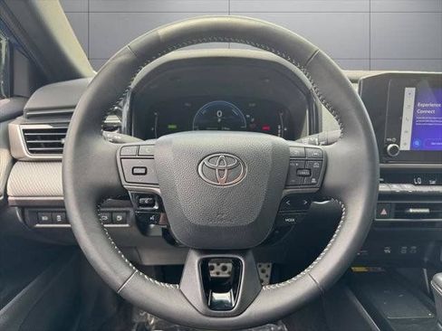 Used 2025 Toyota Camry SE w/ Convenience Package FWD image 73