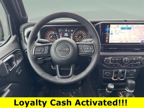 New 2025 Jeep Gladiator Sport image 28