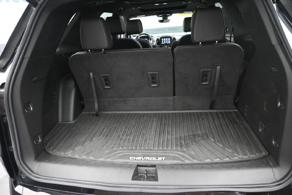 Used 2023 Chevrolet Traverse Premier AWD/4WD image 11