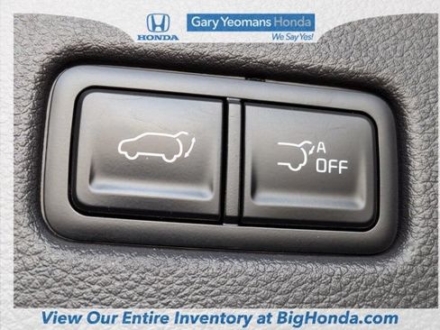 Used 2024 Kia Carnival EX FWD image 20