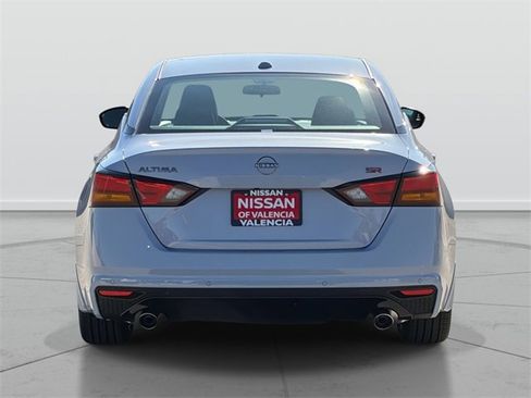 New 2025 Nissan Altima 2.5 SR image 4