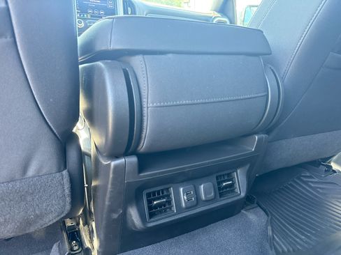 Used 2019 GMC Sierra 1500 SLE w/ SLE Value Package AWD/4WD image 23