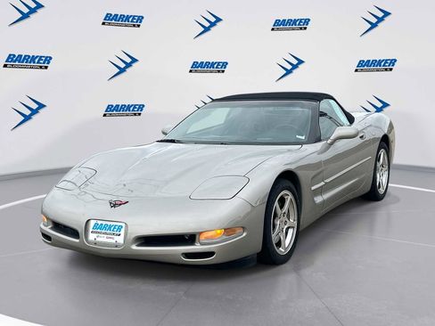 Used 2001 Chevrolet Corvette Convertible w/ Preferred Equipment Group2 image 1