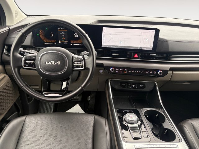 Certified 2025 Kia Carnival EX FWD image 10