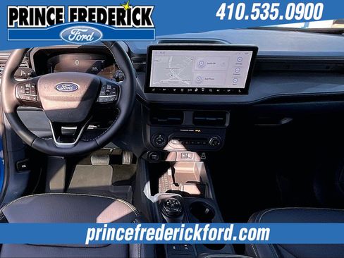 Used 2025 Ford Maverick Lobo image 5