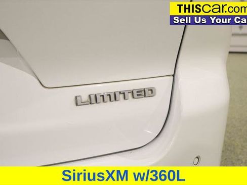 Used 2021 Jeep Grand Cherokee L Limited AWD/4WD image 15