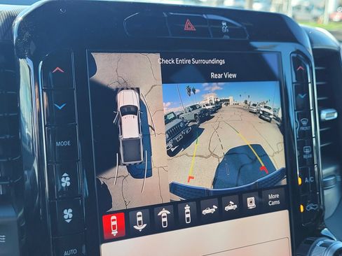 New 2026 RAM 2500 Big Horn AWD/4WD image 14