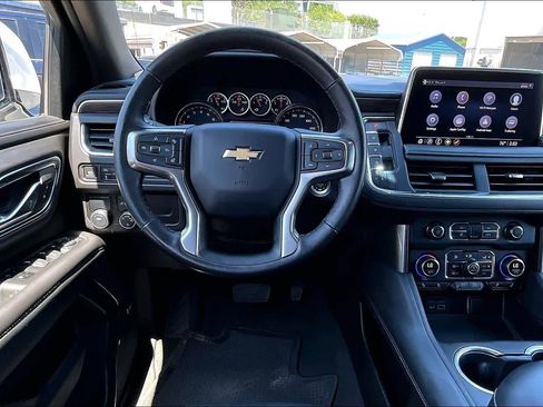 Used 2021 Chevrolet Tahoe LT w/ Luxury Package RWD image 6