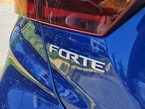 Certified 2024 Kia Forte LXS w/ LXS Technology Package FWD image 30